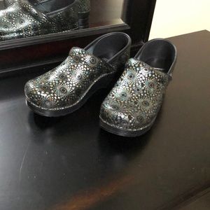 Dansko leather professional shoes